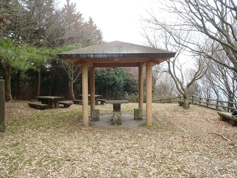 中蓮寺峰