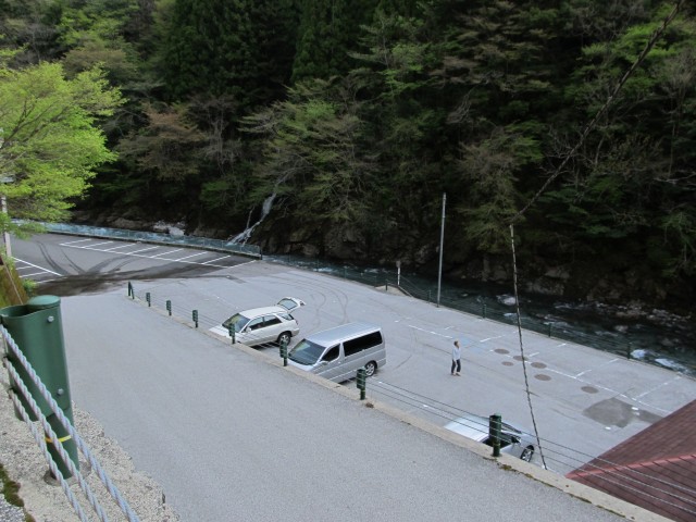 isidate002.jpg