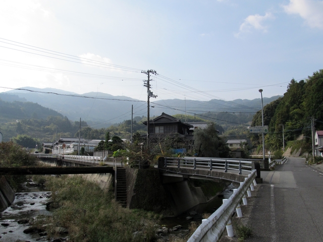 t11_001.jpg