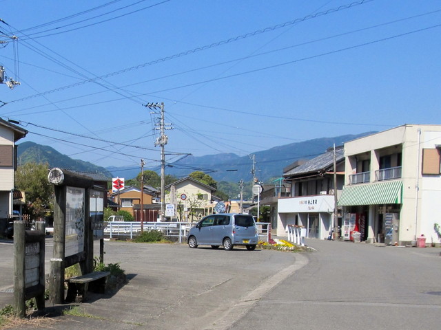 t14_003.jpg