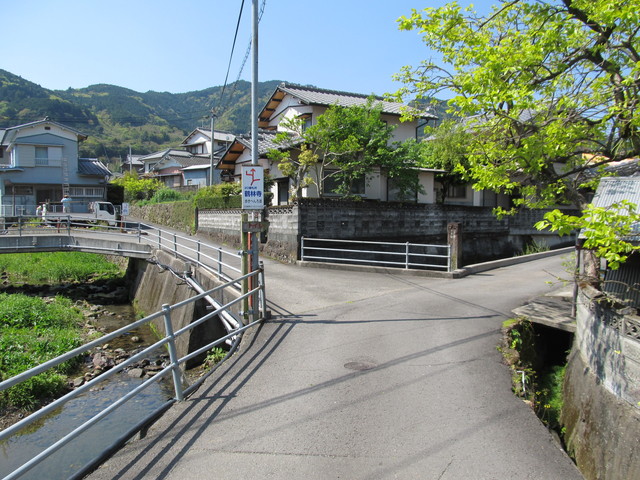 t14_006.jpg