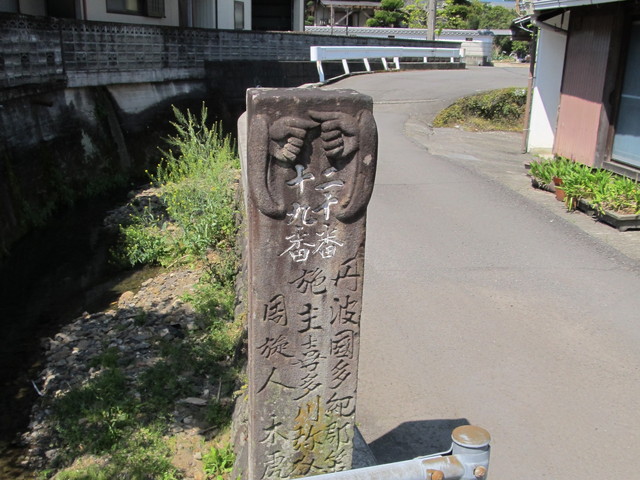 t14_007.jpg