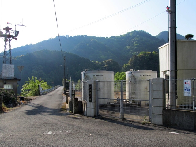 t15_002.jpg