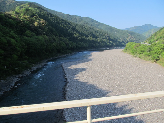 t15_006.jpg
