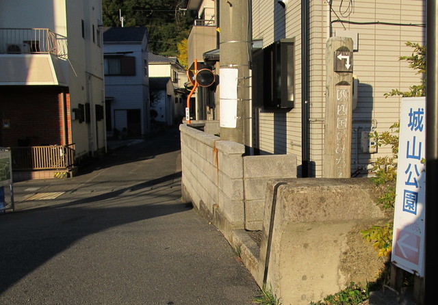 t19_012.jpg
