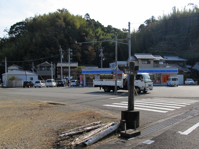 t22_012.jpg