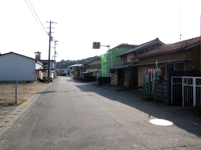 t23_012.jpg