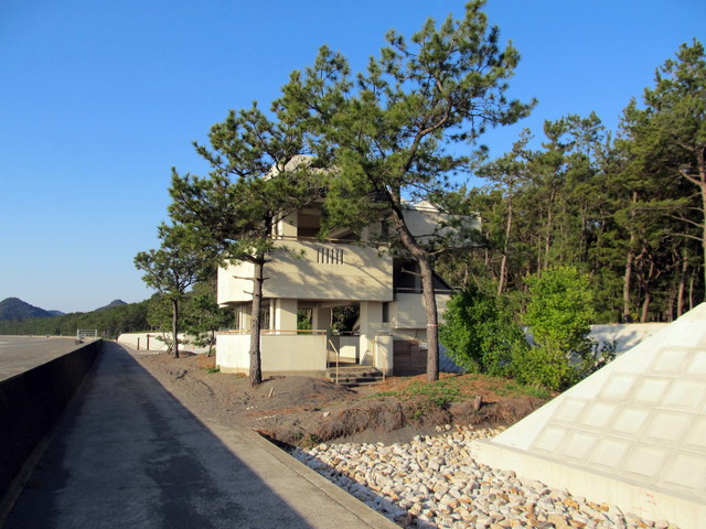t23_092.jpg