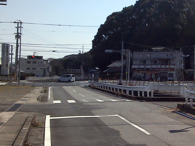 t24_006.jpg