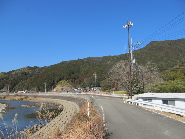 t24_082.jpg