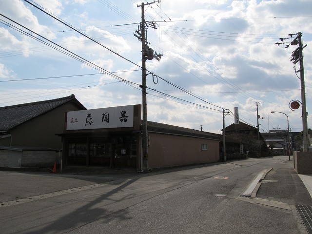 t03_005.jpg