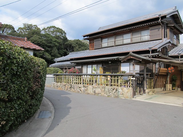 t03_011.jpg