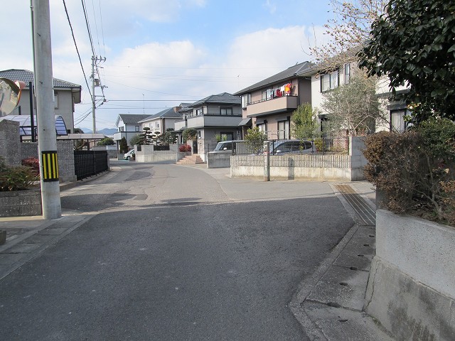 t03_057.jpg