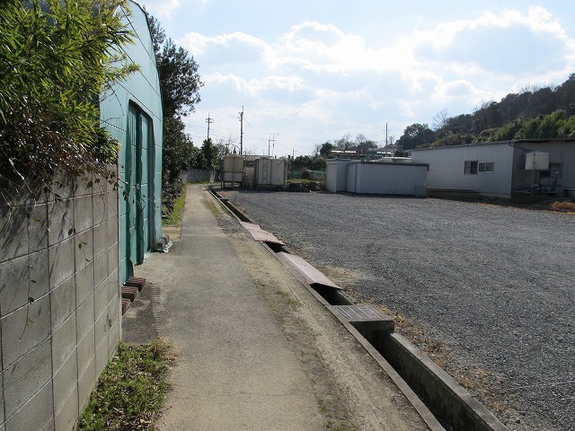 t03_085.jpg