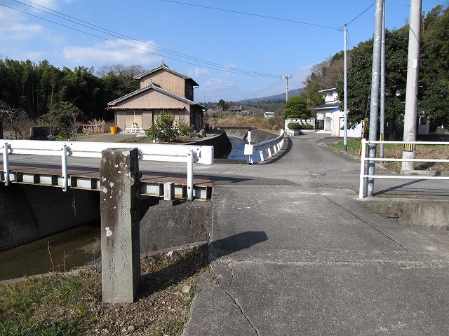 t05_032.jpg