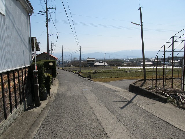 t05_187.jpg