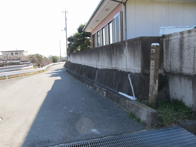 t05_196.jpg