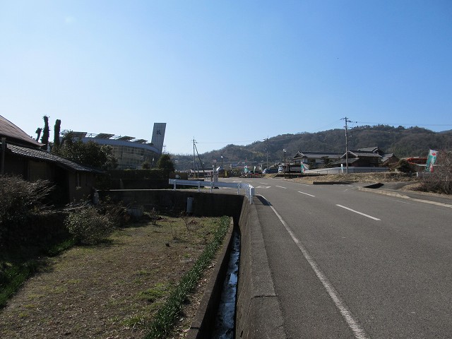 t05_238.jpg