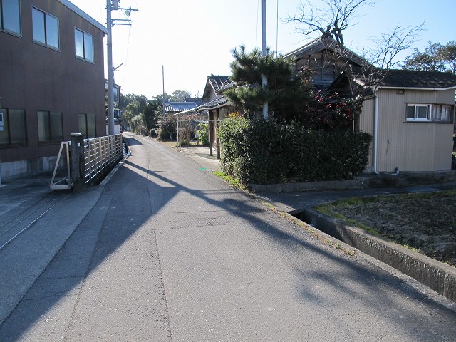 t05_263.jpg
