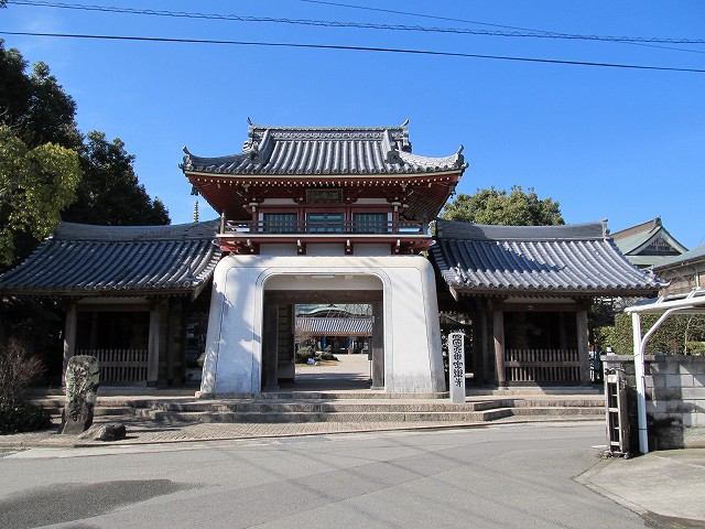 t06_001.jpg