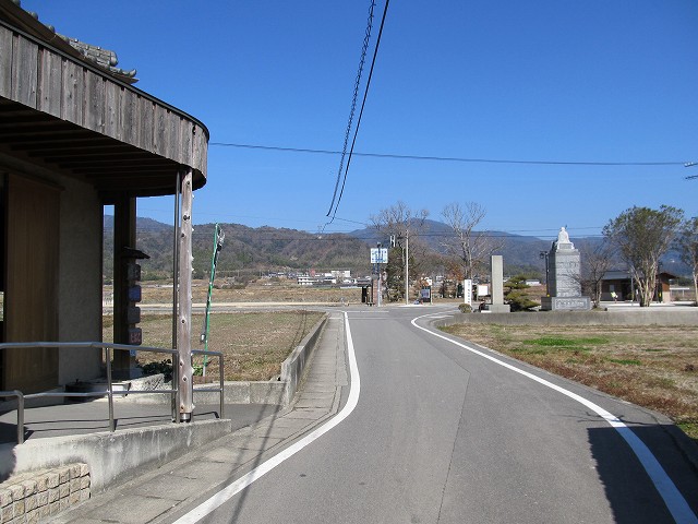 t06_004.jpg