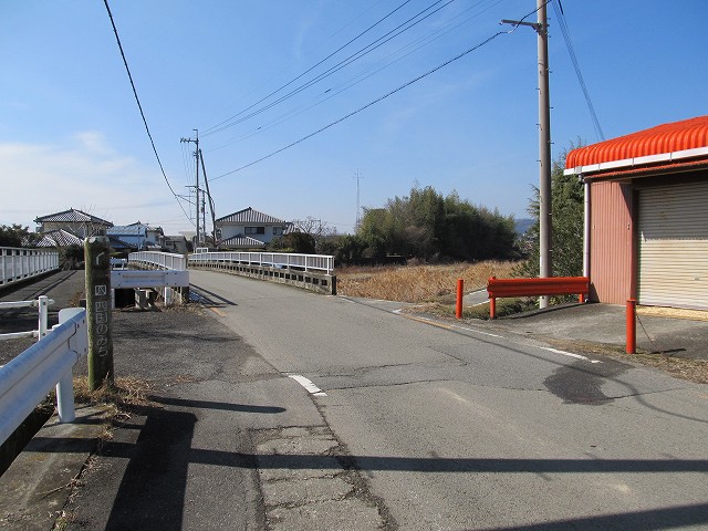 t06_032.jpg