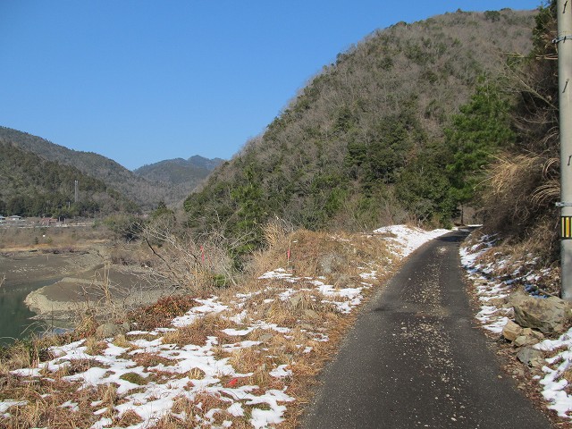 t06_076.jpg
