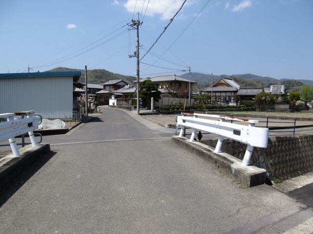 t07_143.jpg